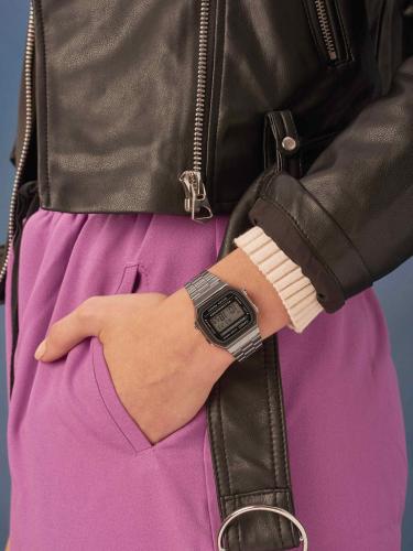 Винтажные часы CASIO VINTAGE A168WEGG-1AEF добавят женскому образу едва уловимый, тонкий, проникновенный шарм.