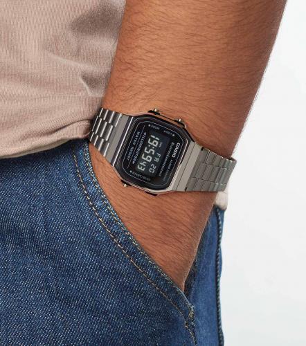Цифровые часы CASIO A168WEGG-1BEF винтажного стиля являются олицетворением свободы, независимости и инакомыслия.