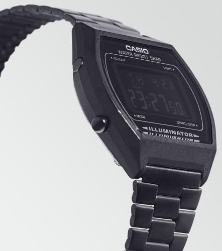 Контрастный монохромный дисплей винтажных часов CASIO VINTAGE B640WB-1BEF защищен легким акриловым стеклом.