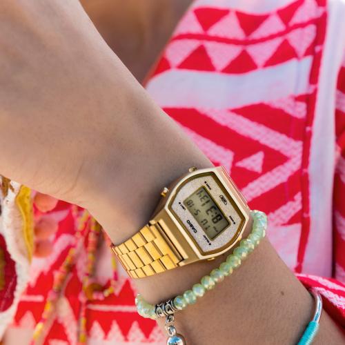 Досуг с позолоченными часами CASIO B640WGG-9EF - это отдых в ретро атмосфере с особенным внутренним настроем.