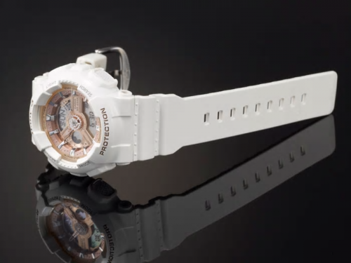 Изогнутая форма ремешка защищает часы BABY-G BA-110-7A1ER от ударов и создает ощущение легкости и комфорта.