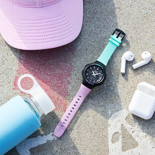 Bluetooth® позволяет подключать фитнес-часы CASIO BABY-G BSA-B100MT-1AER к смартфону для доступа ко многим функциям.