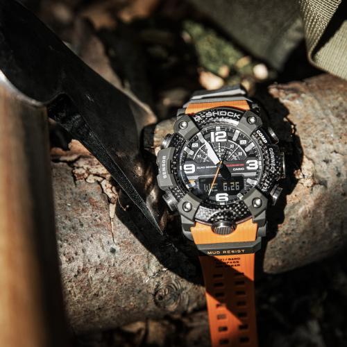 Имиджевое фото часов CASIO G-SHOCK GG-B100-1A9ER, предназначенных для использования в экстремальных условиях.