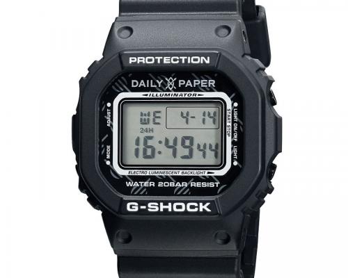 Вокруг ЖК-дисплея лимитированных часов DW-5600DAILY21-1ER Daily Paper нанесены белая рамка и эксклюзивный принт.