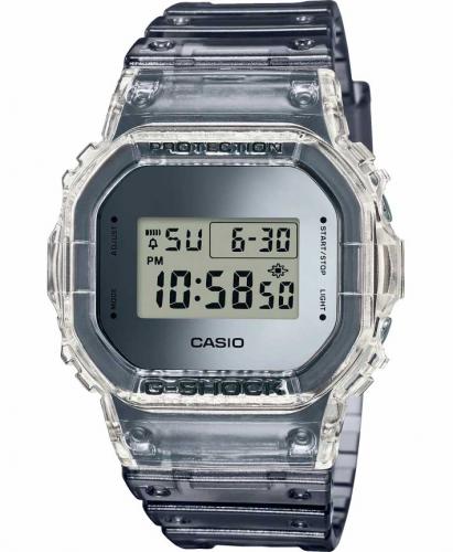 Полупрозрачные ударопрочные часы CASIO G-SHOCK DW-5600SK-1ER Clear Skeleton прямоугольные дымчато-серого цвета, 200m.