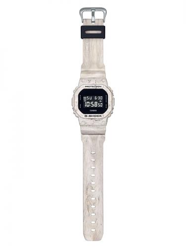 Часы G-SHOCK DW-5600WM-5ER песочно-бежевого цвета выпущены как часть серии «Earth Color Tone», вдохновленной Землей.