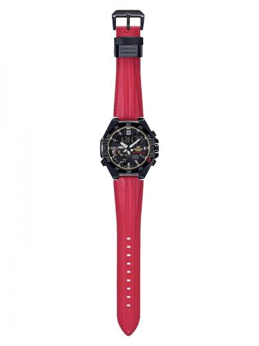 Лимитированные часы CASIO EDIFICE ECB-10HR-1ER выполнены в официальных красно-черных цветах бренда Honda Racing F1.