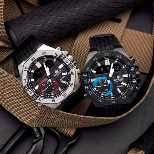 Серия крупных аналогово-цифровых Bluetooth часов CASIO EDIFICE ECB-10 представлена: ECB-10P-1AEF и ECB-10PB-1AEF.