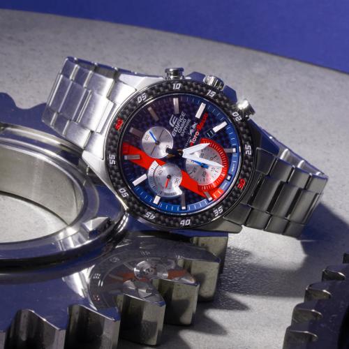 Лимитированные часы CASIO EDIFICE EFR-S567TR-2AER выпущены в коллаборации с гоночной командой Scuderia Toro Rosso F1.