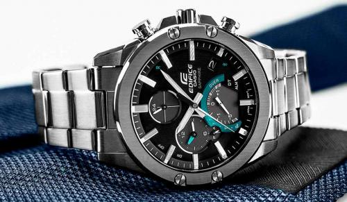 Часовые маркеры и контрастные стрелки часов CASIO EDIFICE EQB-1000D-1AER с флуоресцентным покрытием Neobrite.