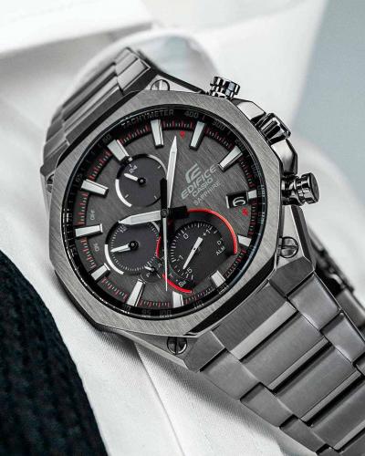 Функциональные особенности часов EDIFICE EQB-1100DC-1AER созданы на основе отзывов профессиональных гоночных команд.