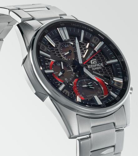 В часах EDIFICE EQB-1200D-1AER реализована поддержка беспроводной связи Bluetooth с низким энергопотреблением (BLE).