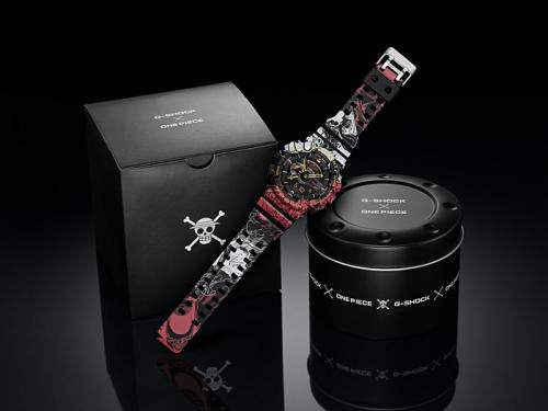 Часы G-SHOCK «ONE PIECE» GA-110JOP-1A4ER комплектуются эксклюзивной коробкой черного цвета.