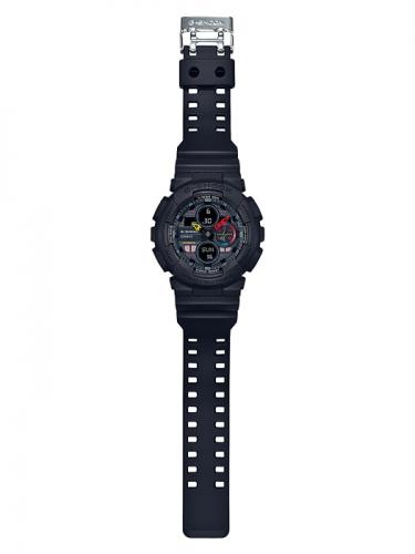 Часы GA-140BMC-1AER серии Black x Neon «Neo Tokyo» G-SHOCK выполнены из черного полиуретана с неоновыми стрелками.