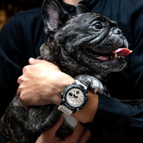 Дизайн часов G-SHOCK GA-2000WM-1AER «Earth Color Tone» выражает суть послойного строения Земли, ее мощь и величие.