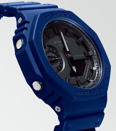 Часы G-SHOCK GA-2100-2AER с октагоновым безелем получили прозвище CasiOak из-за схожести с Royal Oak от Audemars Piguet.