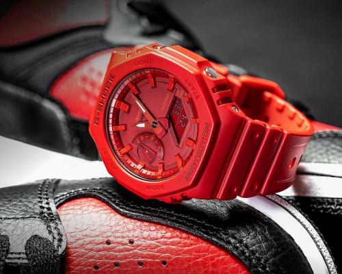 Красный G-Shock GA-2100-4AER - это риск и чувства на грани, как горячая лава в жерле вулкана, это революция, огонь и кровь.