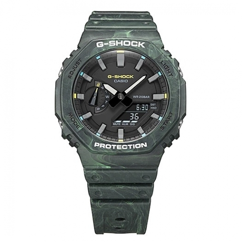 Корпус часов GA-2100FR-3AER изготовлен из карбона по технологии Carbon Core Guard и защищен зеленой полимерной накладкой.