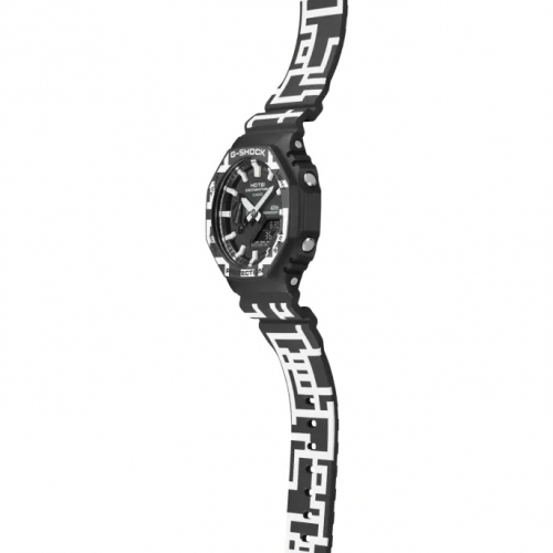 Толщина корпуса 11,8 мм делает карбоновые часы CASIO GA-2100HT-1ADR CasiOak самыми тонкими часами G-Shock (2021 г).