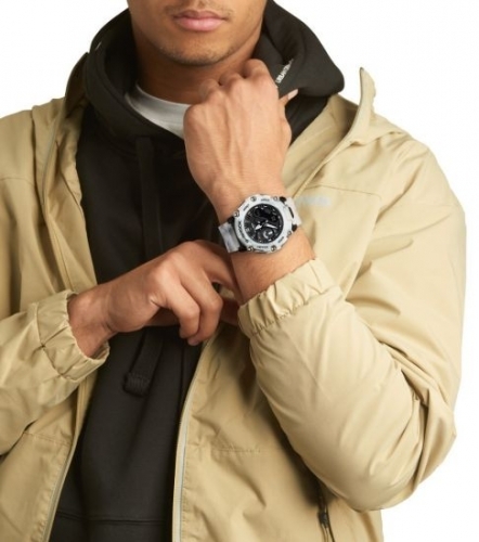 Замерзший лес и волшебство - по миру кружится зима и сыплет снег на мой G-SHOCK GA-2200GC-7AER «Frozen Forest».