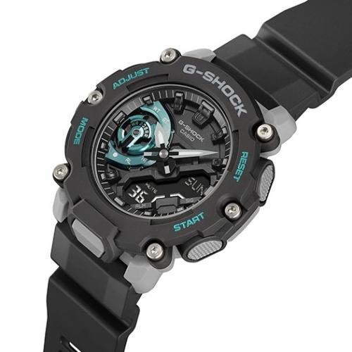 Новая конструкция кнопок противоударных часов G-SHOCK GA-2200M-1AER позволила уменьшить размер защищенного корпуса.