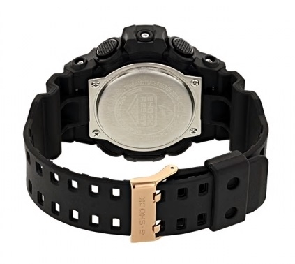 Позолоченная застежка из нержавеющей стали с логотипом G-SHOCK надежно фиксирует на запястье часы GA-710B-1A4ER.