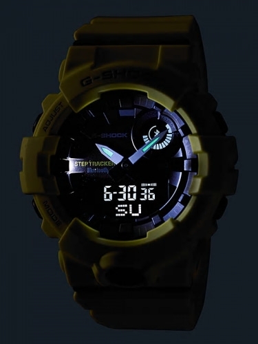 Подсветка циферблата часов G-SHOCK GBA-800-9AER осуществляется с помощью яркого светодиода и стрелок с Neo-Brite.