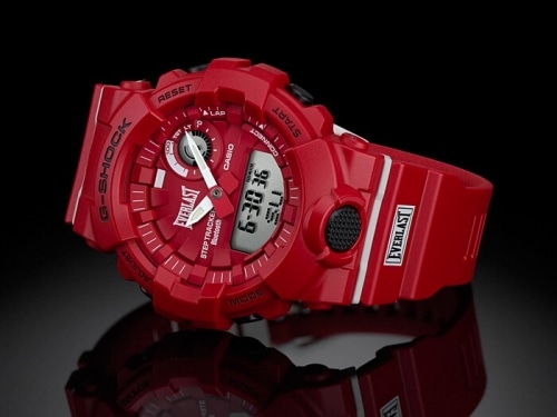 Часы G-Shock GBA-800EL-4AER Limited Edition созданы в коллаборации с легендарным боксерским брендом EVERLAST.