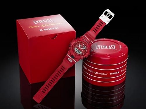 Лимитированные часы G-SHOCK «EVERLAST» GBA-800EL-4AER комплектуются эксклюзивной коробкой красного цвета.