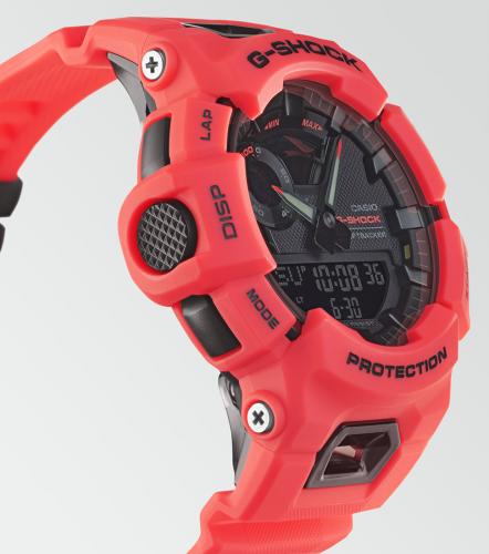 При подключении к GPS смартфона через Bluetooth® часы G-SHOCK GBA-900-4AER могут измерять пройденное расстояние.