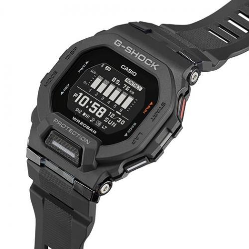 Через прорези боковых граней часов GBD-200-1ER виден цвет внутреннего корпуса самого тонкого G-SQUAD на июнь 2021 г.