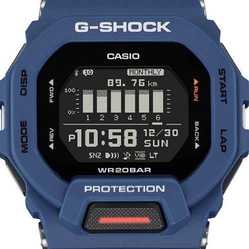 Инверсный MIP LCD дисплей часов G-SHOCK GBD-200-2ER с высокой контрастностью для удобного считывания информации.