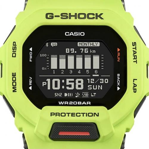 Инверсный MIP LCD дисплей часов G-SHOCK GBD-200-9ER с высокой контрастностью для удобного считывания информации.