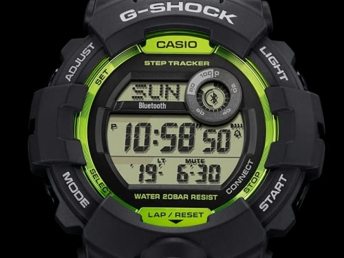 Часы CASIO G-SHOCK GBD-800-8ER оснащены многосегментным цифровым дисплеем для улучшения читаемости.