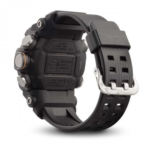 Двойная задняя крышка корпуса часов CASIO G-SHOCK GG-B100-1AER изготовлена из металла и углепластикового каучука.