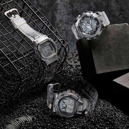 «Skeleton Camouflage Metal» - первая мульти-модельная серия классических G-Shock семейства GM с стальными накладками.