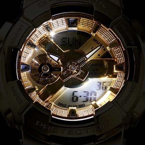 Подсветка циферблата часов G-SHOCK GM-110SG-9AER осуществляется с помощью яркого светодиода и стрелок с Neo-Brite.