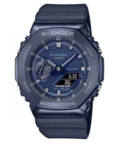 Тонкие противоударные карбоновые часы CASIO G-SHOCK GM-2100N-2AER CasiOak синие со стальной IP Blue накладкой, 200m.