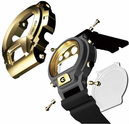 Трехглазый G-Shock GM-6900G-9ER получил кованую накладку из нержавеющей стали на противоударный полиуретановый корпус.