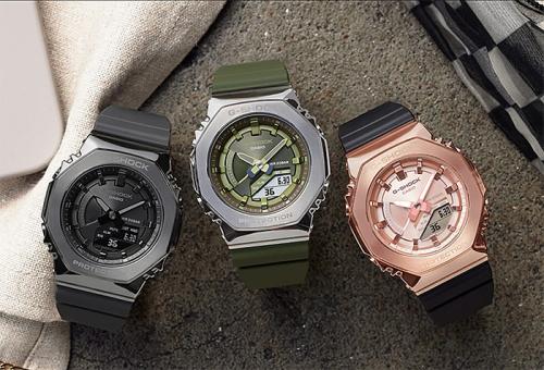 Серия стальных женских 8-угольных часов G-SHOCK GM-S2100 Mini CasiOak: GM-S2100B-8AER, GM-S2100-3AER, GM-S2100PG-1A4ER.