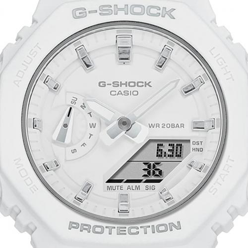 Женские аналогово-цифровые часы CASIO G-SHOCK GMA-S2100-7AER с серебристыми индексами и стрелками.