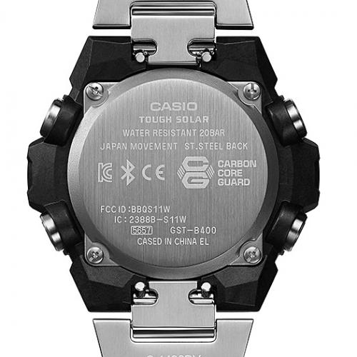 Стальной браслет часов CASIO G-SHOCK GST-B400D-1AER легко заменяется благодаря встроенному ползунковому рычагу.