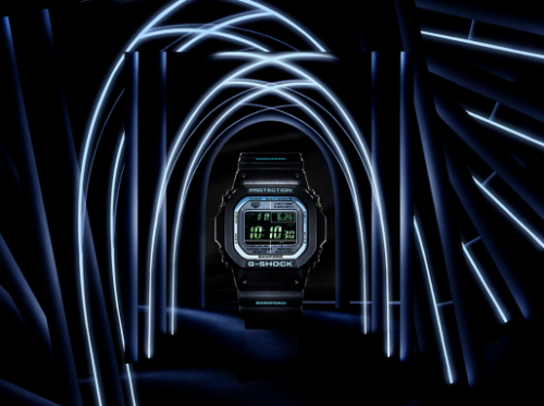 Инверсная индикация часов CASIO G-SHOCK GW-M5610BWD20-1ER зеленого цвета - часть кастомной стилизации от Bamford.