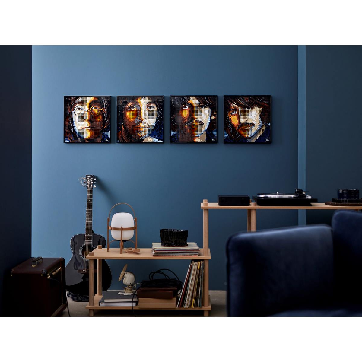 Портреты музыкантов легендарной группы The Beatles из набора LEGO® Art (31198) будут прекрасно смотреться на стене или на полке.