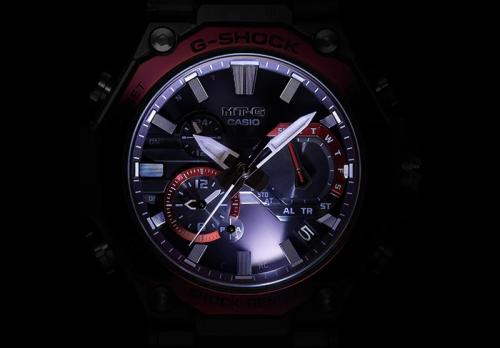 Подсветка циферблата часов G-SHOCK MTG-B2000BD-1A4ER осуществляется с помощью мощного светодиода Super Illuminator.