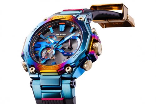 Разноцветный циферблат часов G-SHOCK MTG-B2000PH-2AER идеально гармонирует с радужным покрытием безеля и корпуса.
