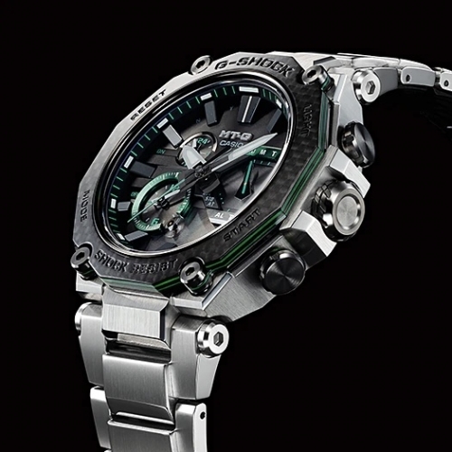 Безель часов G-SHOCK MTG-B2000XD-1AER выполнен по технологии 3D-литья, чередуя слои карбона и зеленого стекловолокна.
