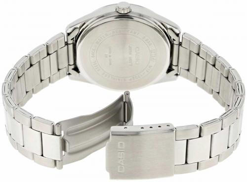 Водозащищенные (wr50m) часы CASIO MTP-1302PD-1A2VEF комплектуются браслетом из нержавеющей стали со складной застежкой.