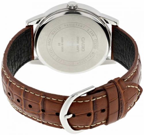 Классические аналоговые часы CASIO MTP-1303PL-2AVEF комплектуются коричневым кожаным ремешком с белой строчкой.