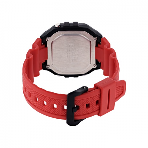 Застежка красного полимерного ремешка часов CASIO W-218H-4BVEF выполнена из пластика с надежной фиксацией.
